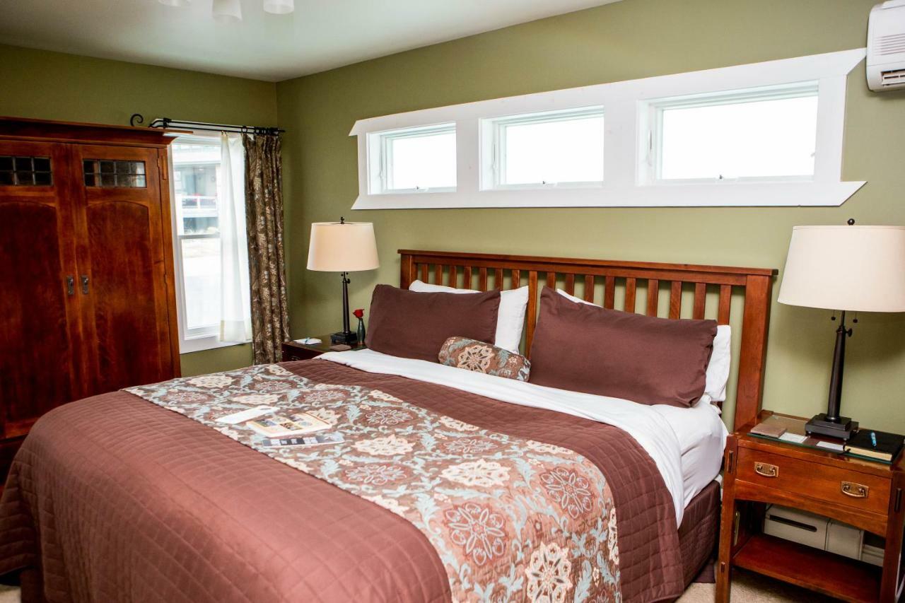 Lake Pointe Inn McHenry Dış mekan fotoğraf