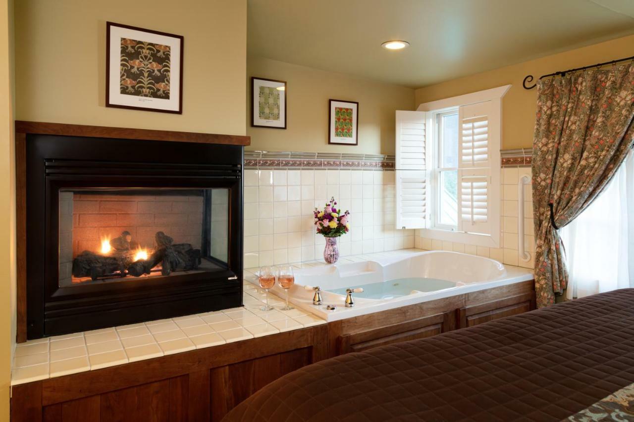 Lake Pointe Inn McHenry Dış mekan fotoğraf