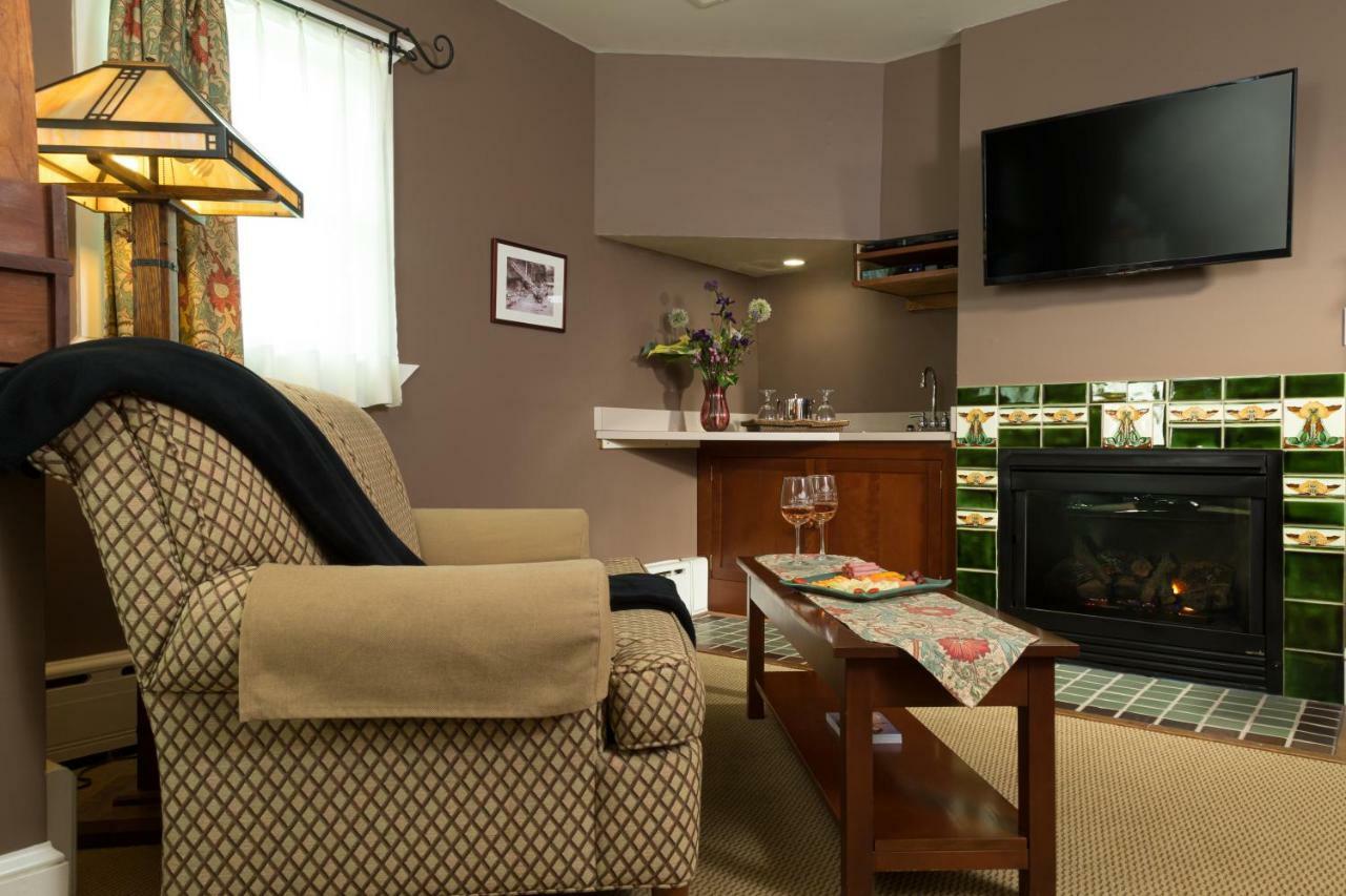 Lake Pointe Inn McHenry Dış mekan fotoğraf